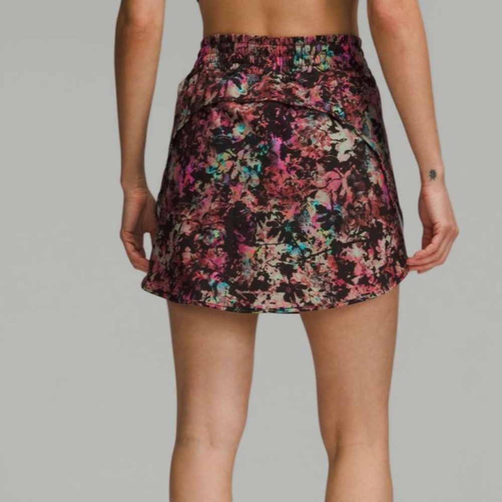 Lululemon Hotty Hot High-Rise Skirt - Picture 11 of 15